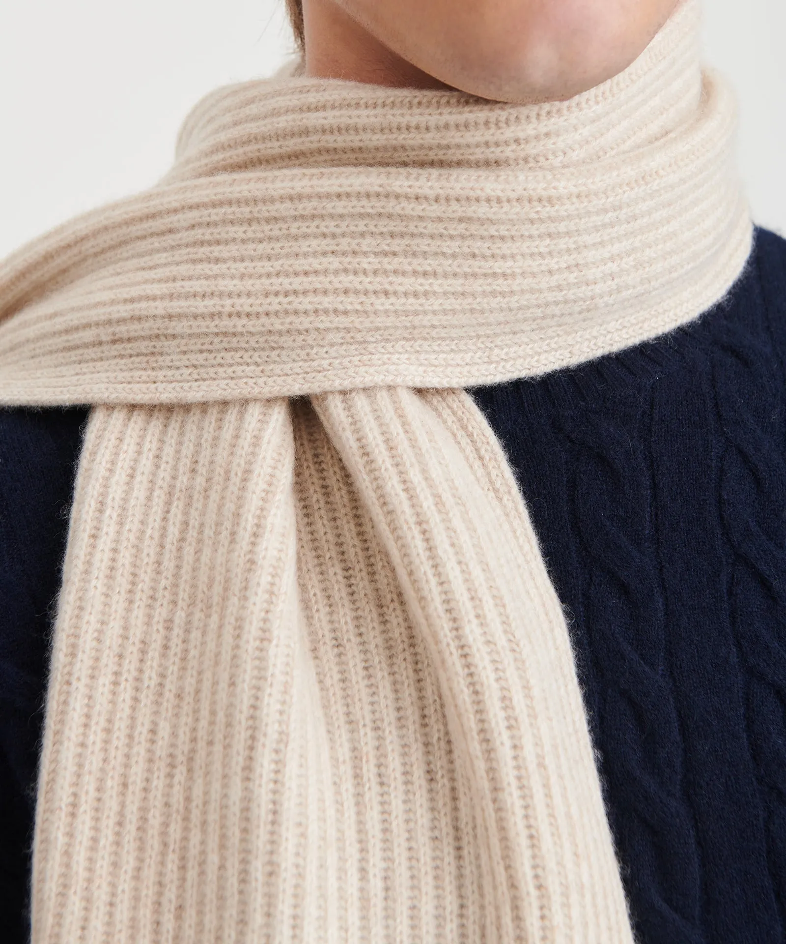 Signature Cashmere Ribbed Scarf