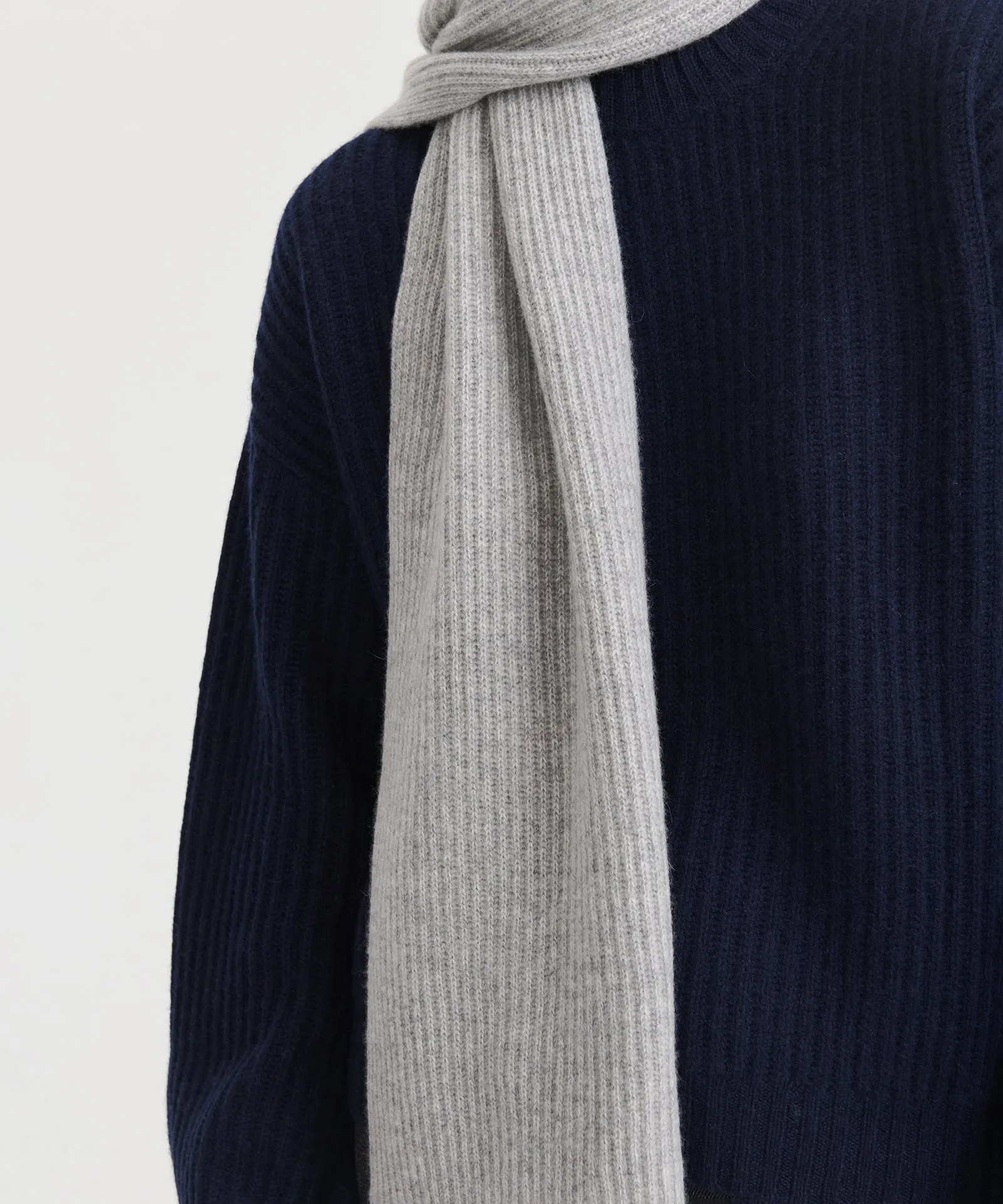 Signature Cashmere Ribbed Scarf